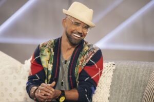 Shemar Moore, 'about to be a daddy,' celebrates his late mom