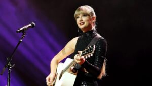 Taylor Swift Debuts "Anti-Hero" Live at The 1975 Concert: Watch