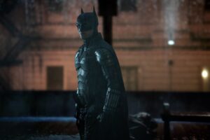 THE BATMAN, Robert Pattinson as Batman, 2022. ph: Jonathan Olley /  Warner Bros. / Courtesy Everett Collection