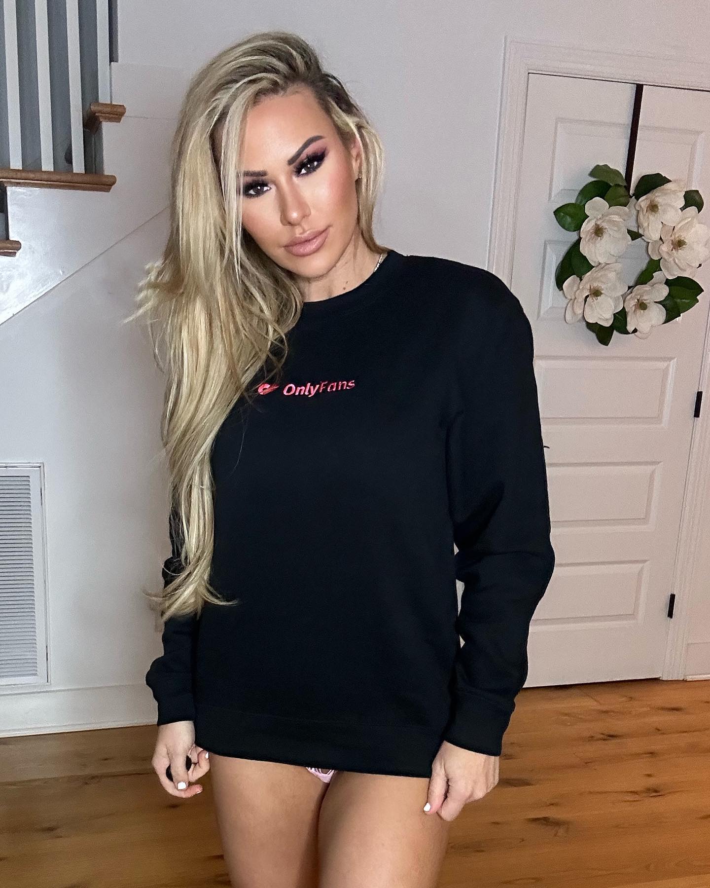 Kindly Myers shows off Valentine's Day OnlyFans merch
