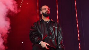 Drake Gets an OVO Owl Design Braided Into His Hair