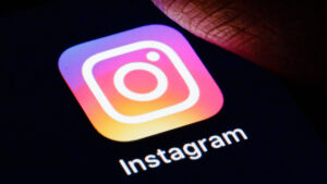 Instagram and Facebook Announce Paid For Blue Checkmark Subscription
