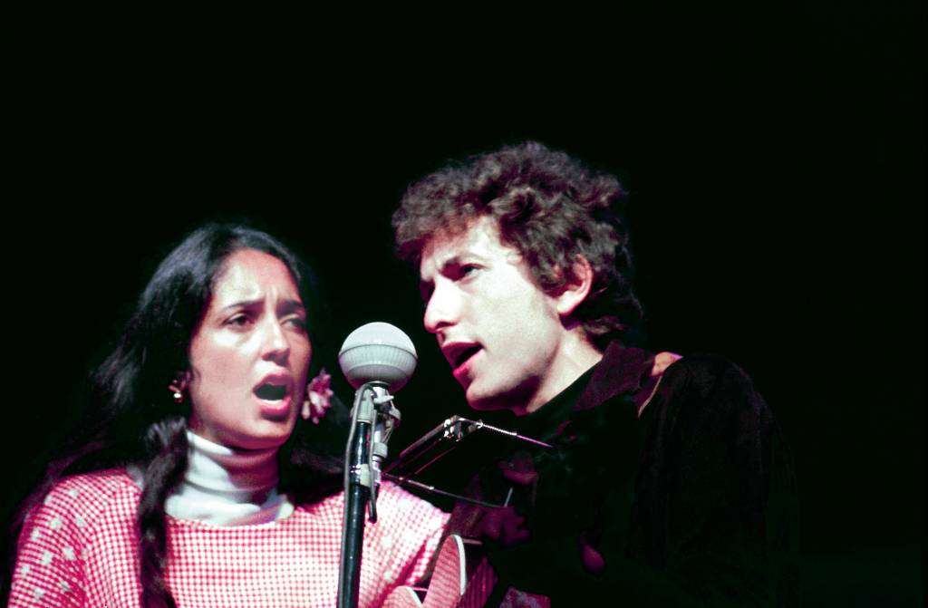 Joan Baez and Bob Dylan in the '60s.