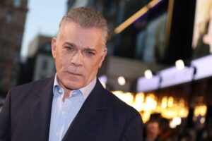 Liotta's star will be accepted by his daughter. Taron Egerton and Elizabeth Banks will speak.