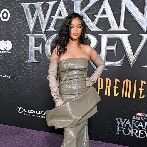 Rihanna 'inspired' by Beyoncé's Super Bowl Halftime Show performances - Music News