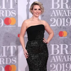 Steps star Claire Richards to release new solo album - Music News