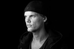 Watch Unearthed Footage of Avicii's Final Performance