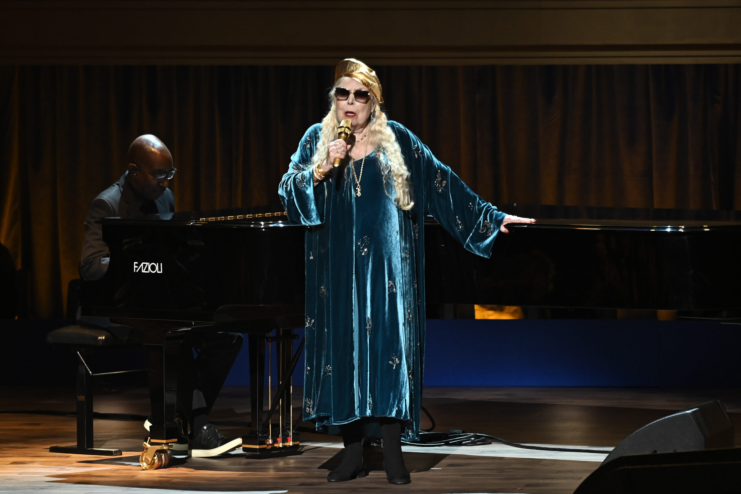 Joni Mitchell Performs at her Gershwin Prize Tribute Concert Cirrkus News
