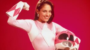 Amy Jo Johnson in her Pink Ranger outfit will create a Power Rangers comic book