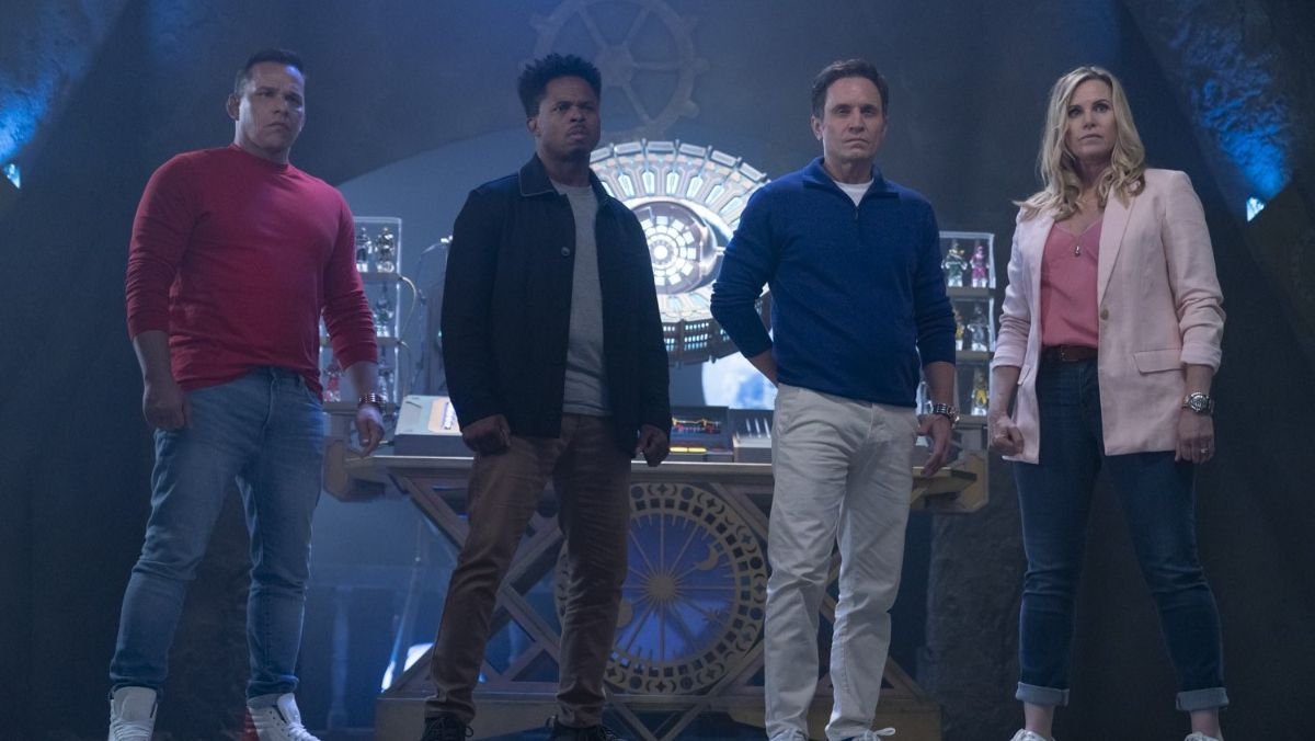 photo of several power rangers in 30th anniversary special