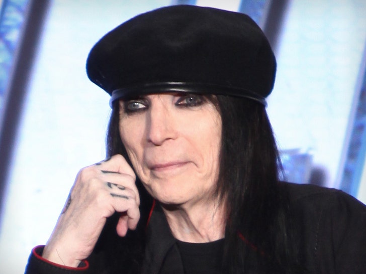 mick mars