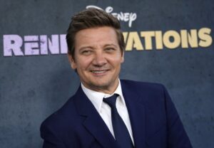 Jeremy Renner jogging now as he rehabs from snowplow injuries