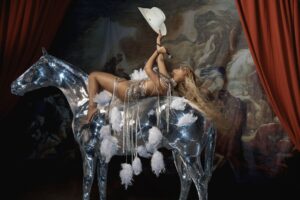 Renaissance tour: Beyoncé pays tribute to Tina Turner