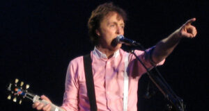 Paul McCartney performing in the Netherlands in 2009. (photo: Eddie Janssens)