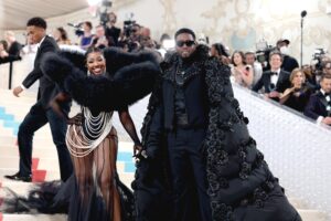 NEW YORK, NEW YORK - MAY 01: Yung Miami and Sean 'Diddy' Combs attend The 2023 Met Gala Celebrating