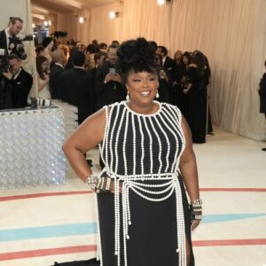 Lizzo honoured to play alongside 'king of flutes' James Galway at 2023 Met Gala - Music News