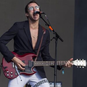 Miles Kane pays tribute to Italian football legend Baggio with new song - Music News