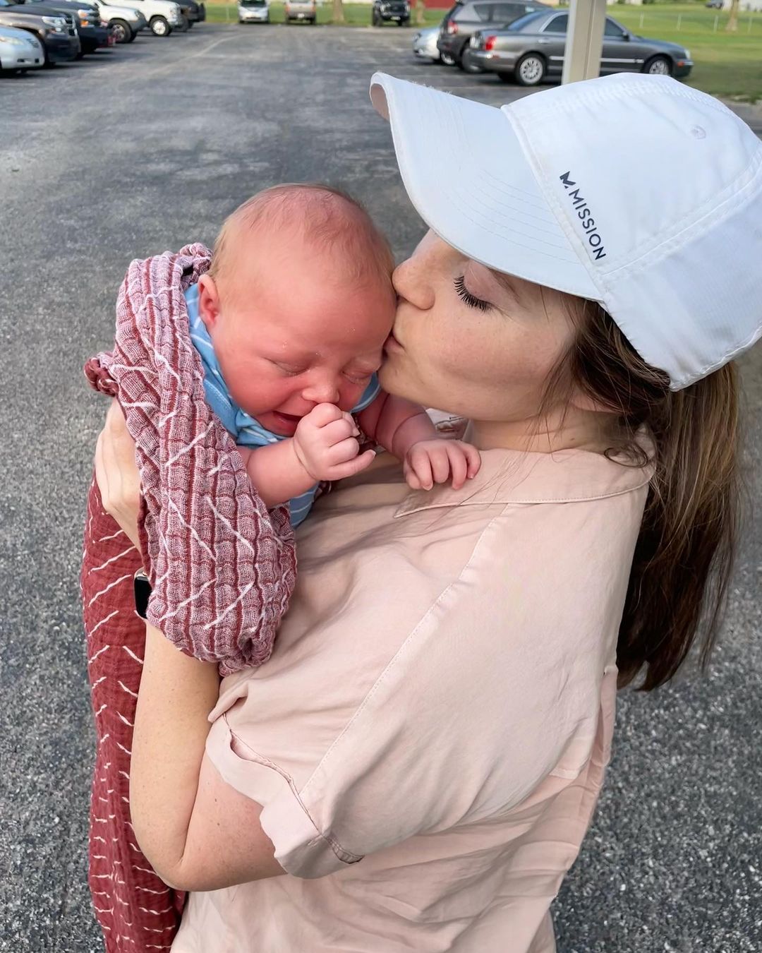 Some online critics accused Joy-Anna of ‘bad’ parenting after they believed she wasn't supporting Gunner's head in a recent photo