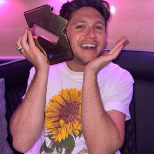 Niall Horan celebrates second Number 1 album with 'The Show' - Music News