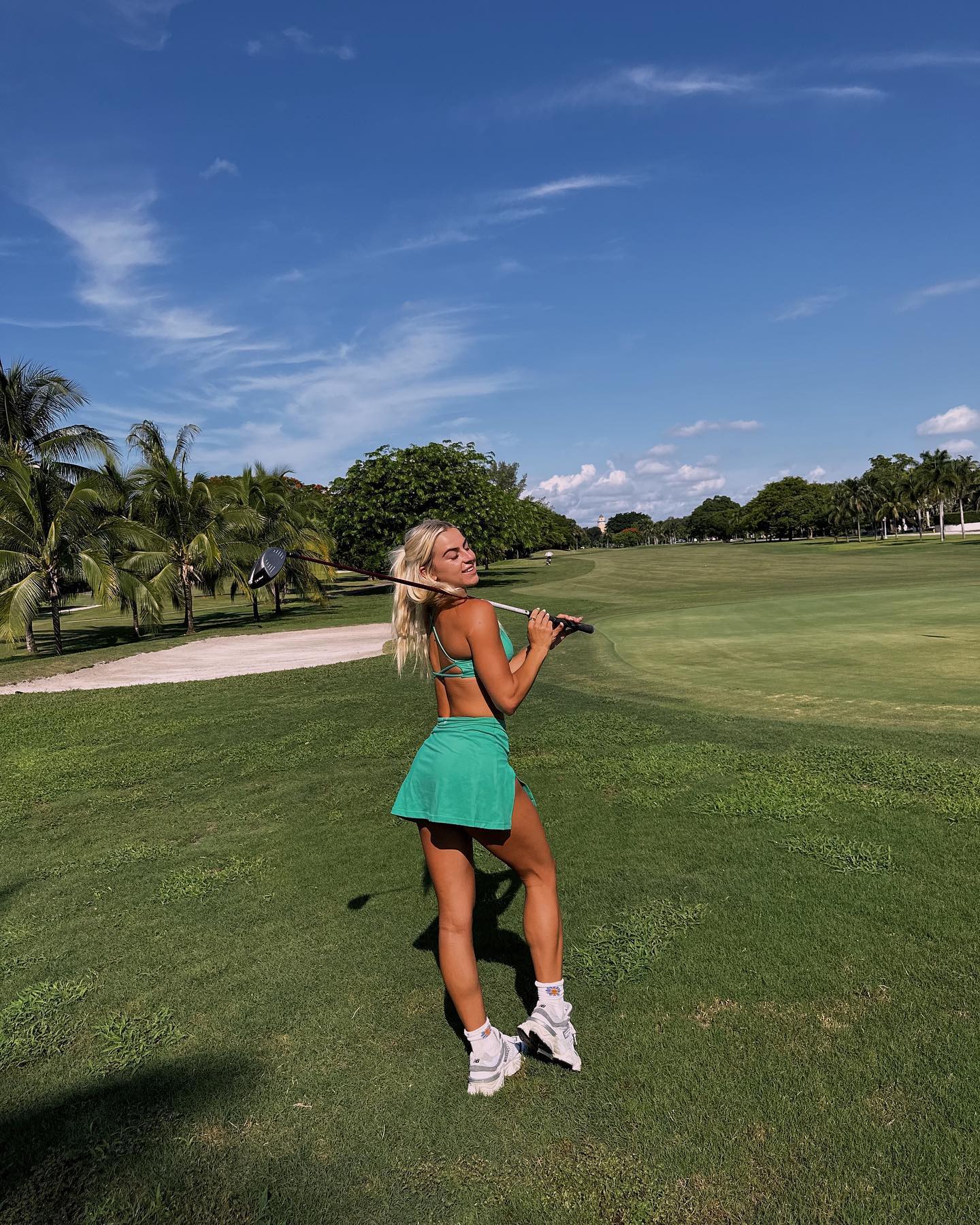 The Cavinder Twins looks to rival Paige Spiranac as Haley hits golf ...