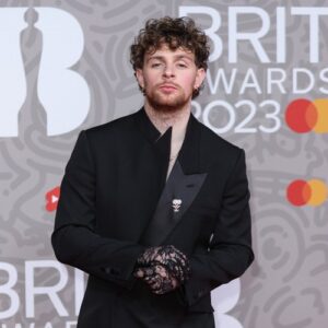 Tom Grennan credits 'clean living' for his success - Music News