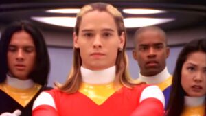 Power Rangers in Space Episodes that contibute to the plot - the rangers with helmets off