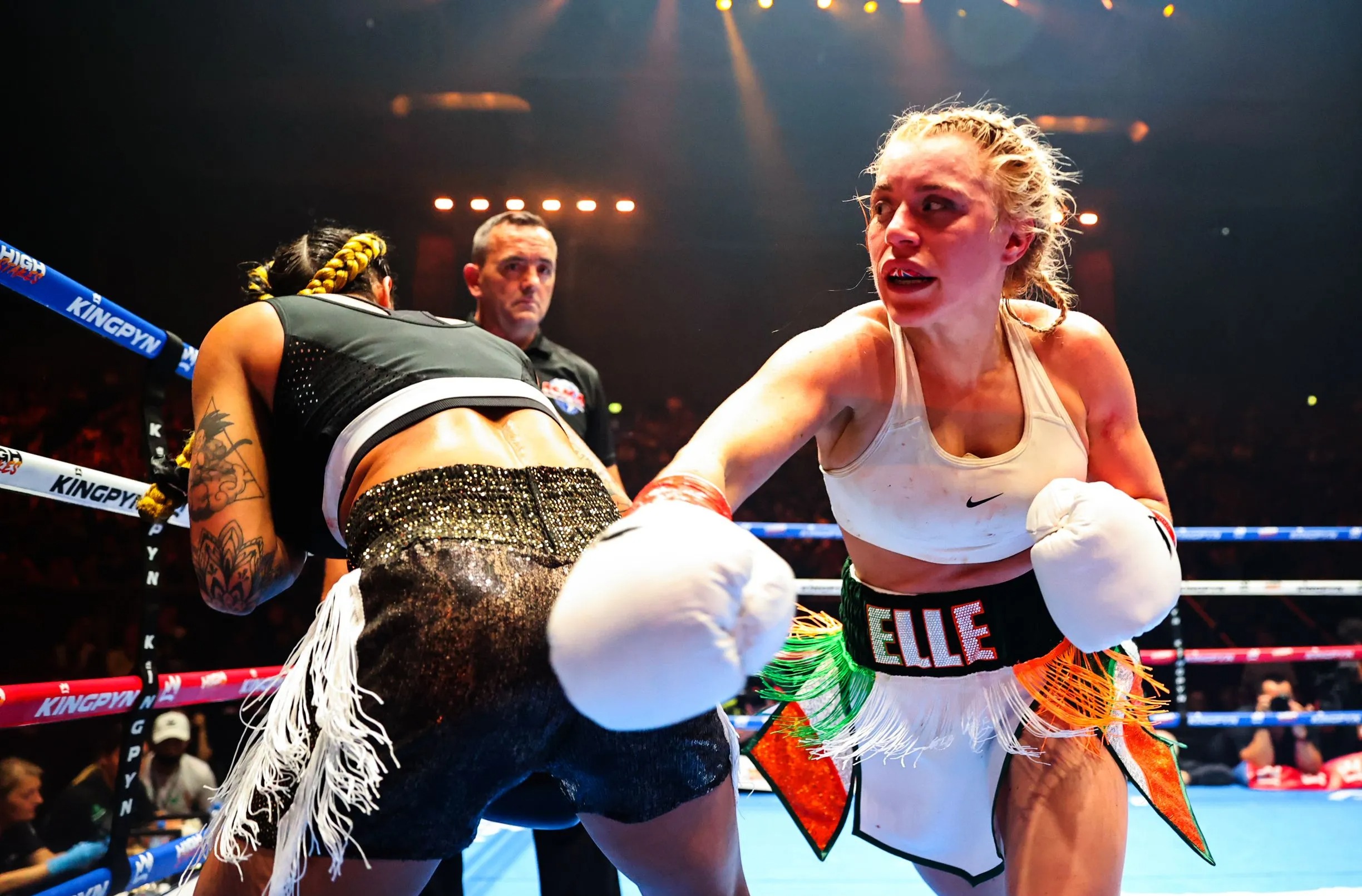 Elle suffered her first defeat last night as she lost to Jully Poca