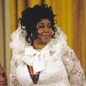 Aretha Franklin's handwritten will found in couch ruled valid - Music News