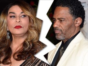 Beyonce's Mom Tina Knowles Files for Divorce From Actor Richard Lawson