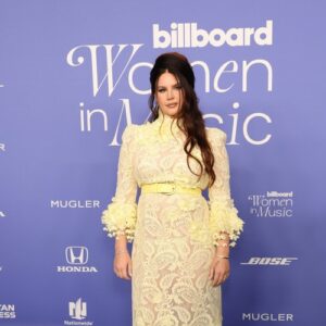 Lana Del Rey 'seriously' considering quitting music when she fell into the 'abyss' - Music News