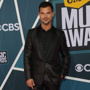 Taylor Lautner was ‘surprised’ to be asked to be a part of Taylor Swift’s music video - Music News