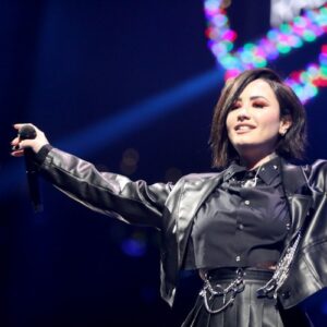 Demi Lovato collaborates with LE SSERAFIM - Music News