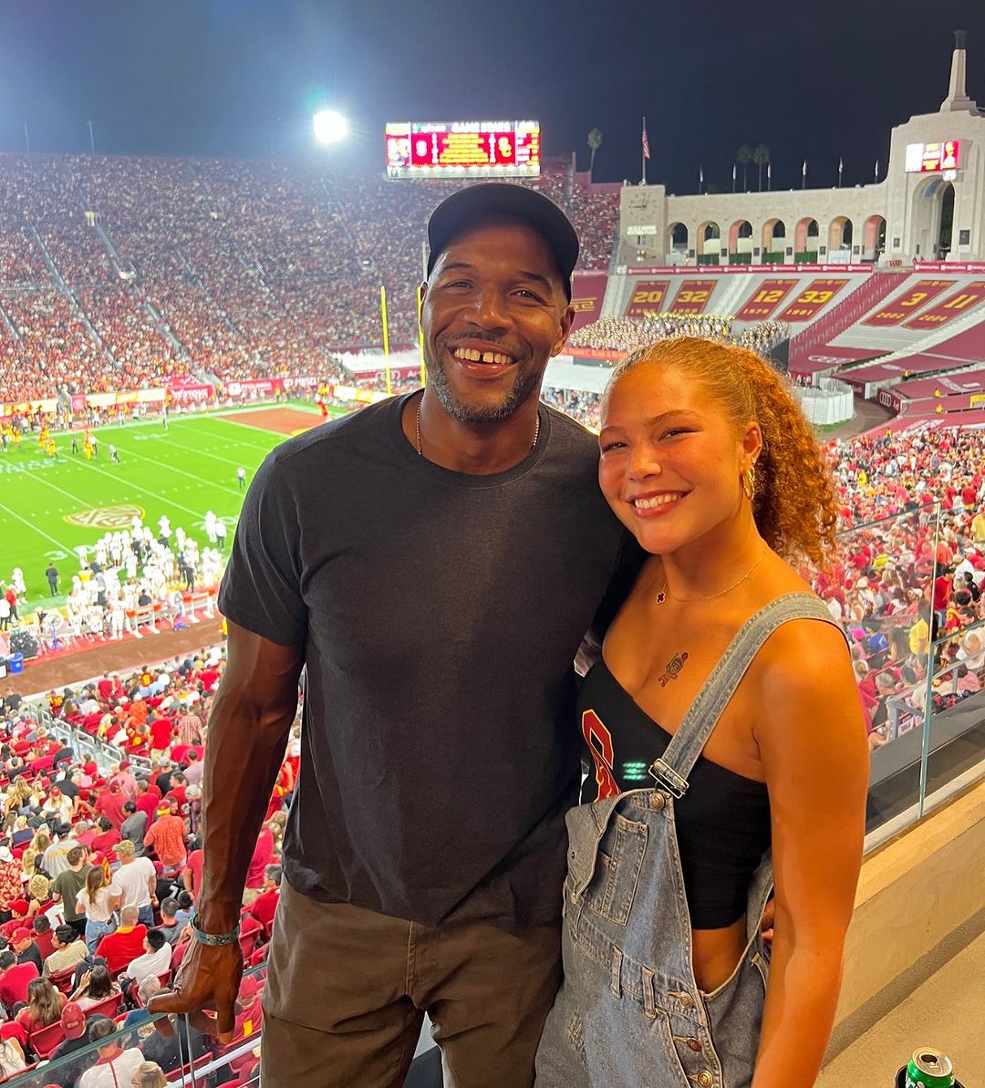 Michael Strahan's daughter is currently soaking up the sun in Los Angeles