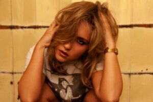 Hannah Grae Shares Spooky New Single ‘Who Dunnit?’