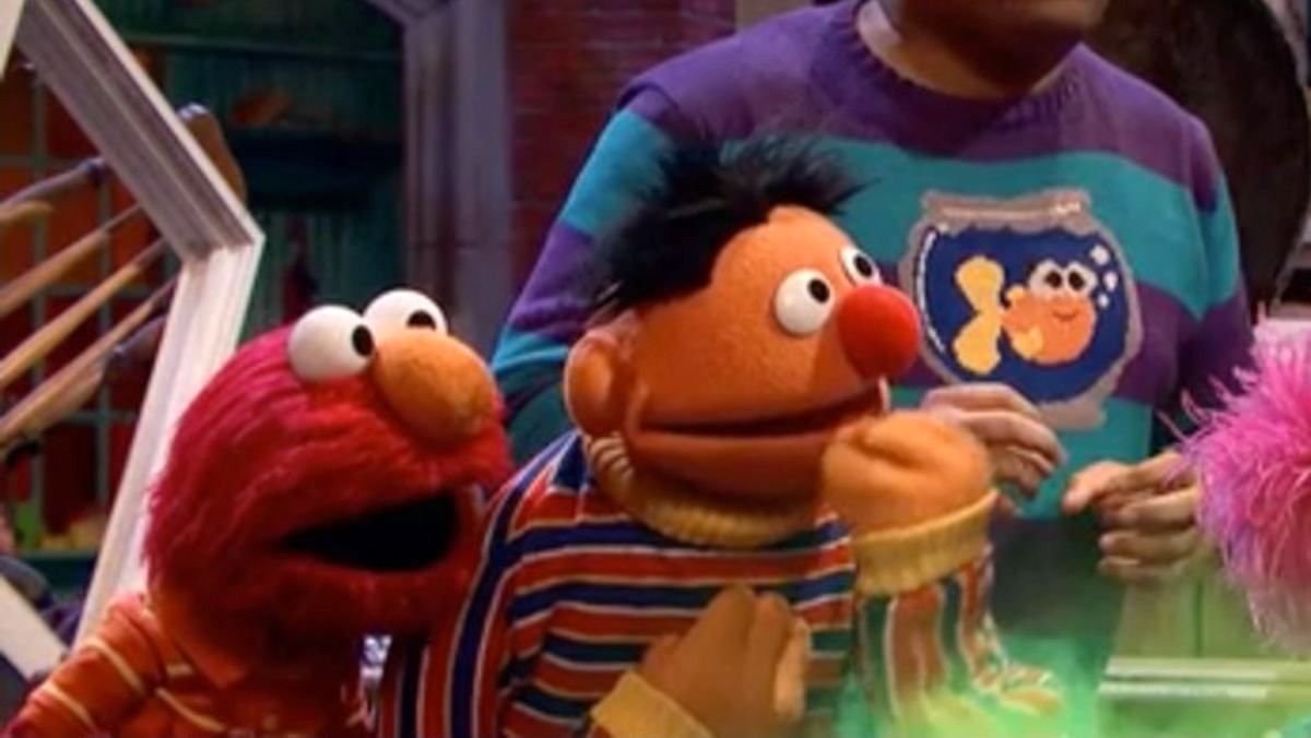 Elmo and Ernie are scared on Sesame street