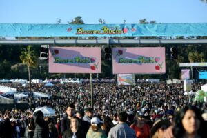 Crowds at the Bésame Mucho Festival at Dodger Stadium