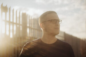 Floating Points Returns with New Single