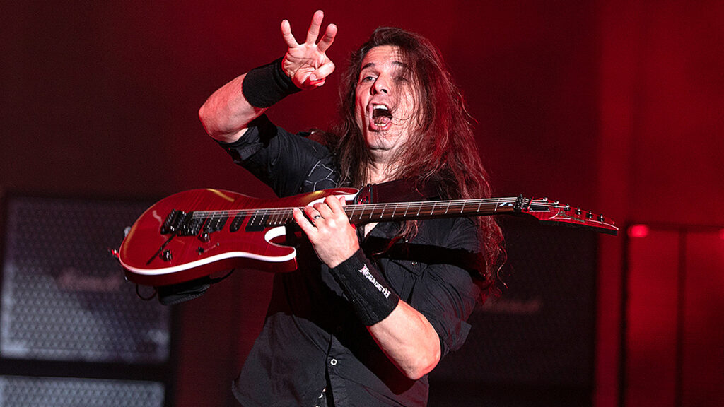 Guitarist Kiko Loureiro Extends Absence from Megadeth