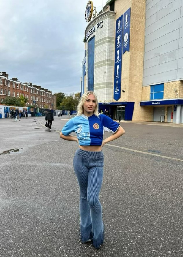 She wore the shirt to Stamford Bridge