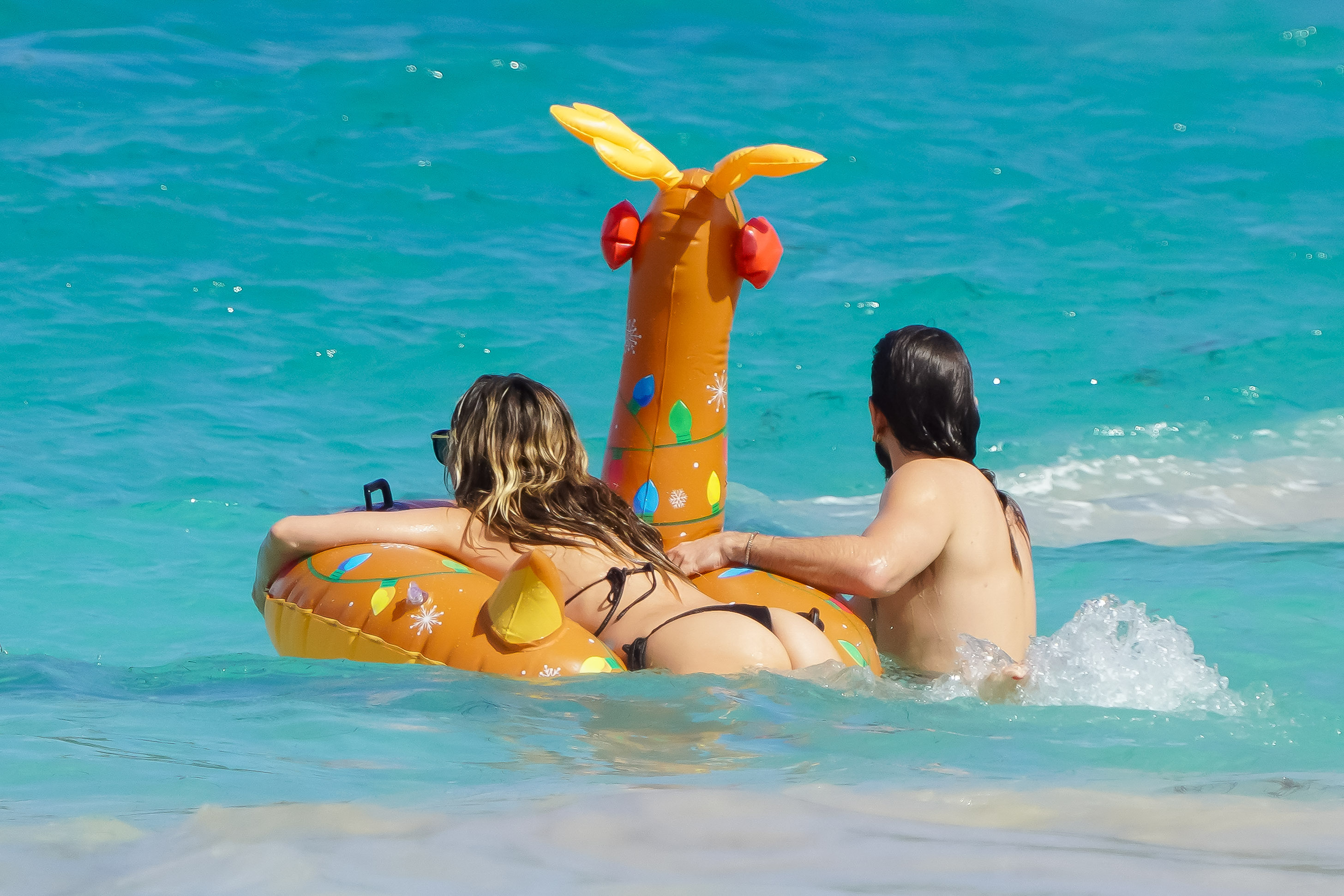 Heidi enjoyed the Caribbean waves with her husband Tom Kaulitz