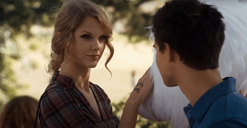 5 Reasons Why Taylor Swift Said No To Romantic Comedy Roles