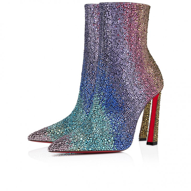 The dazzling Louboutin shoes will fit nicely with Taylor's sparkly show dresses