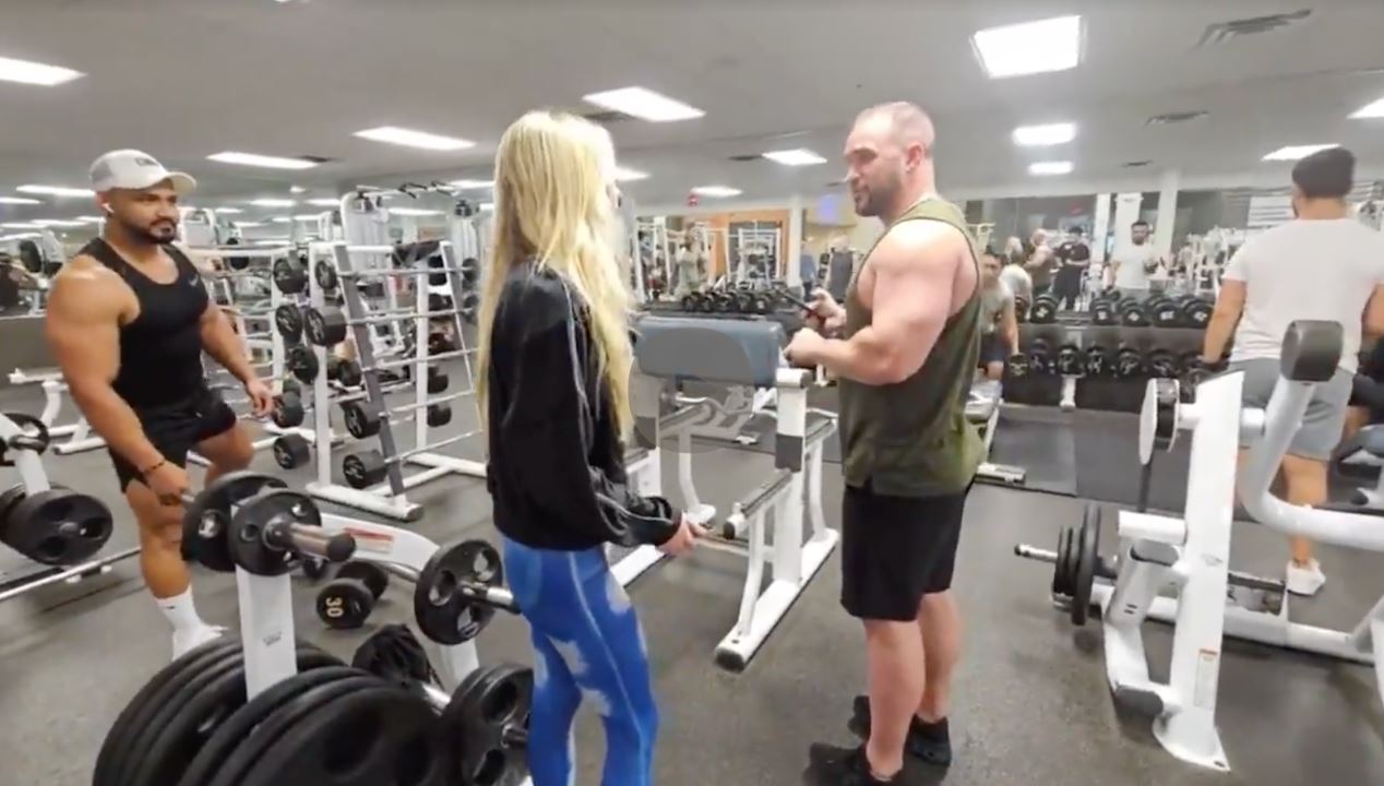 A man confronted her outfit choice shortly after she arrived at the gym