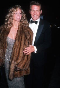 Ryan O’Neal attends the “Chances Are” New York City Premiere on March 5, 1989, with then-girlfriend, iconic actress Farrah Fawcett
