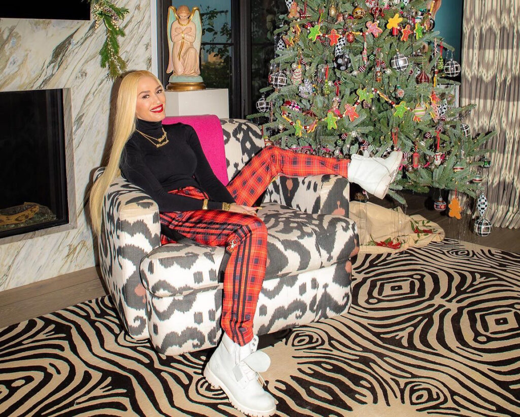 Gwen Stefani was seen in holiday photos without her husband Blake