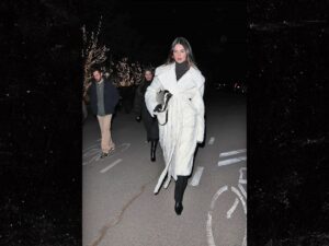 Kendall Jenner Has Dinner with Justin, Hailey Bieber After Bad Bunny Split