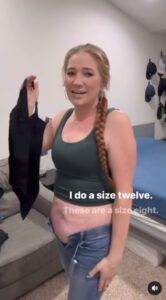 Mykelti shared a new video to promote a bodysuit as she showed off her real stomach in a pair of tight-fitting jeans