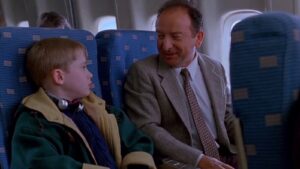 Kevin McCallister boards wrong plane in Home Alone 2