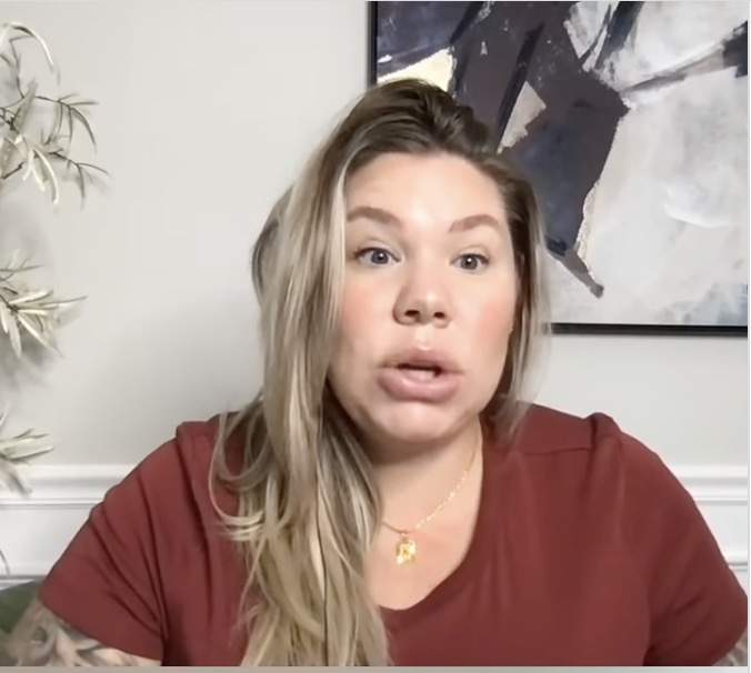 Kailyn Lowry sparked concern after fans spotted a worrying detail in a new photo