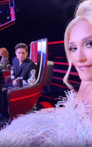 Gwen Stefani posted new videos from behind the scenes on The Voice